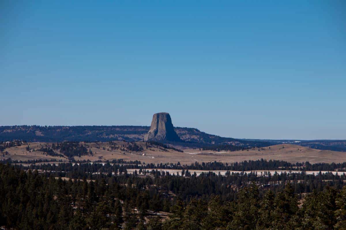Devils Tower er klippen fra filmen Nærkontakt af tredje grad – Wyoming, USA