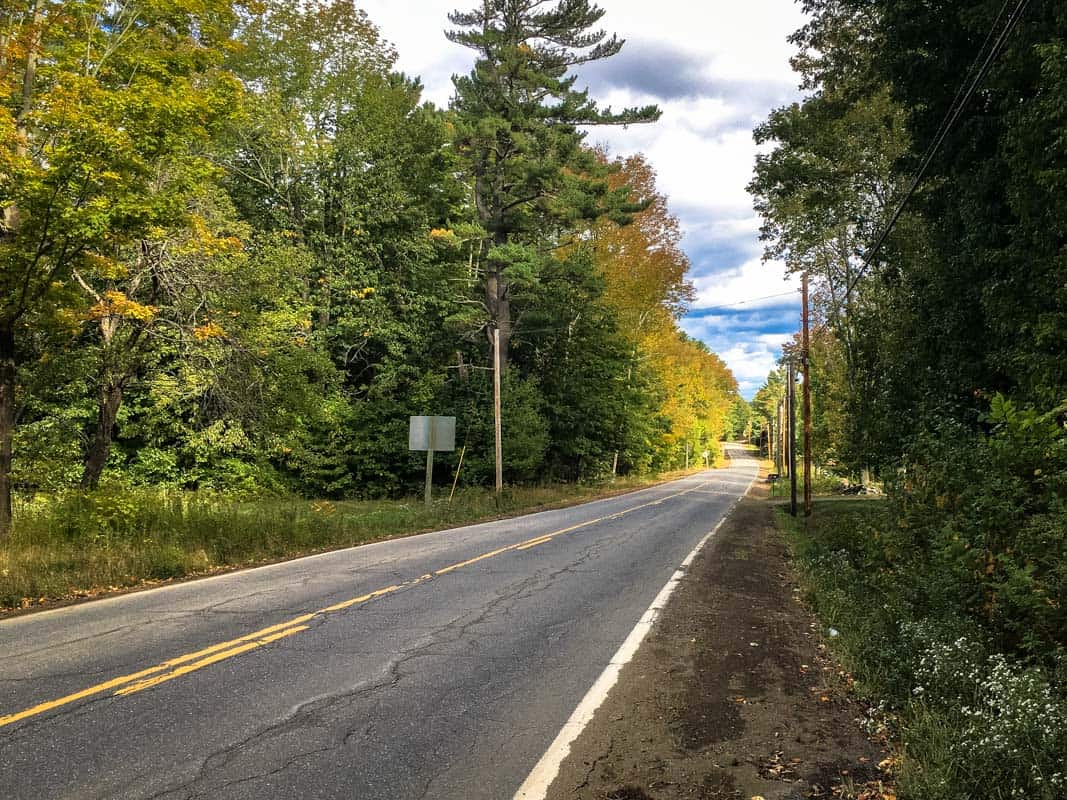 En køretur i Maines baghave – New England, USA