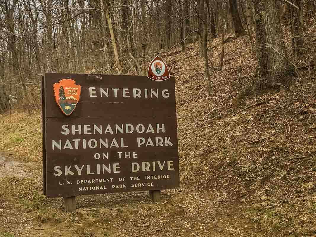 Shenandoah National Park er en køretur i skyerne - Virginia, USA